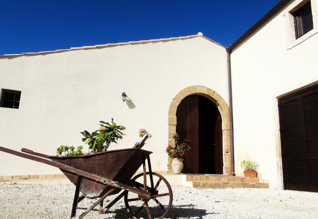L'Antico Trappeto Bed & Breakfast Noto Bagian luar foto